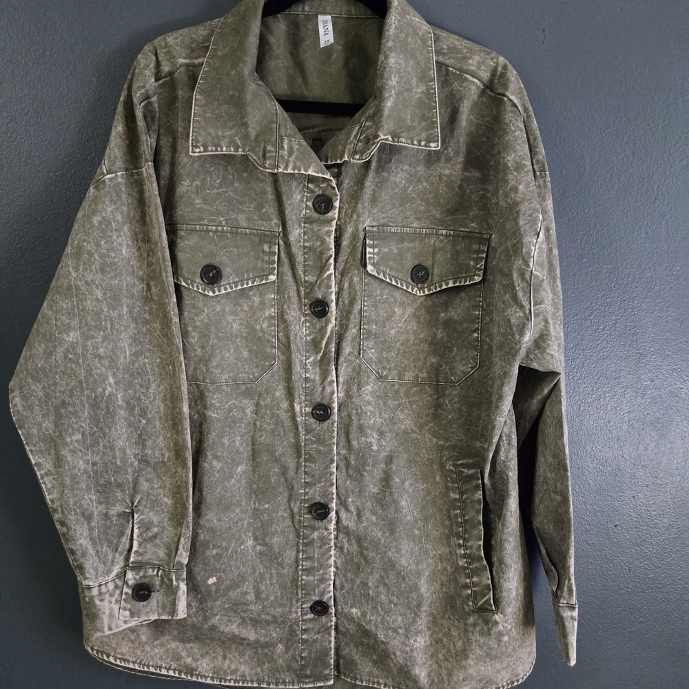 Zenana Olive Green Button-Up Acid Wash Shirt Jacket Women's 1X - Picture 5 of 7